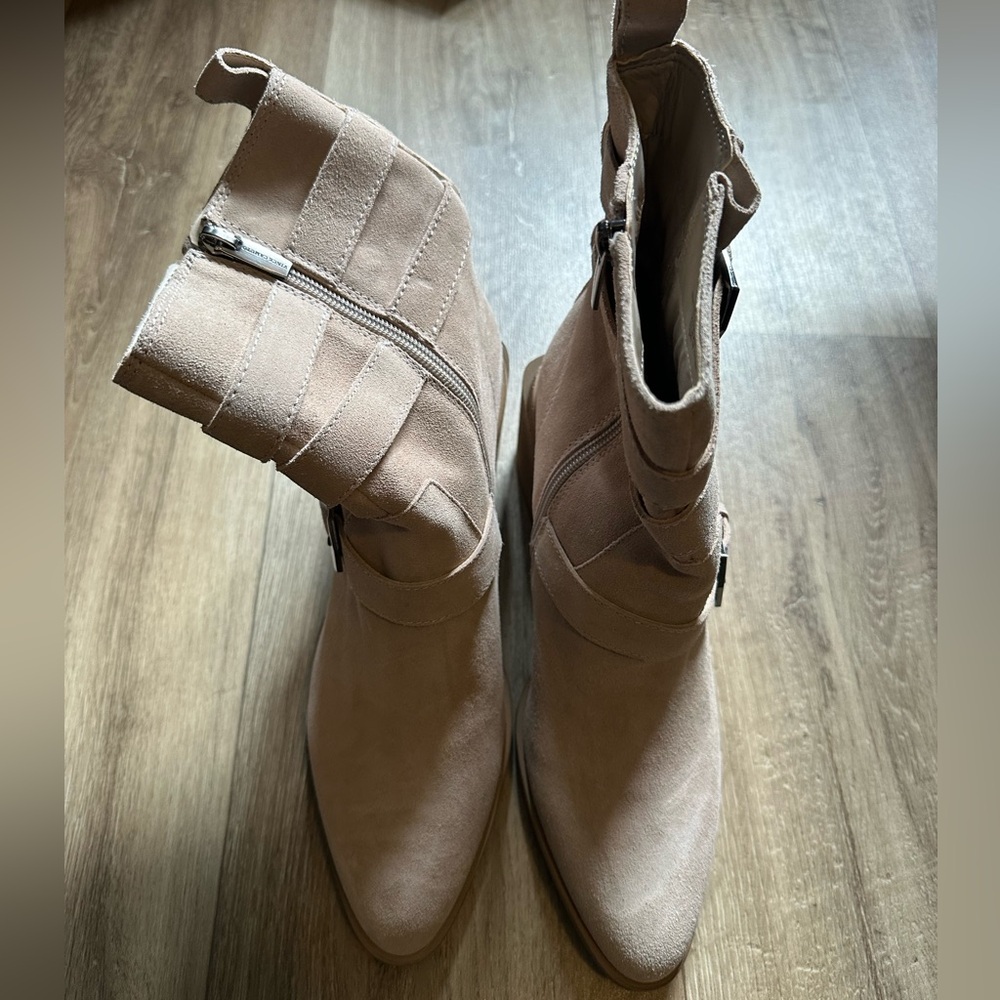 Crown Vintage Tan Ankle Booties